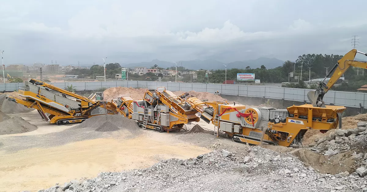 Saudi Arabia 400 TPH Basalt Mobile Crushing Production Line