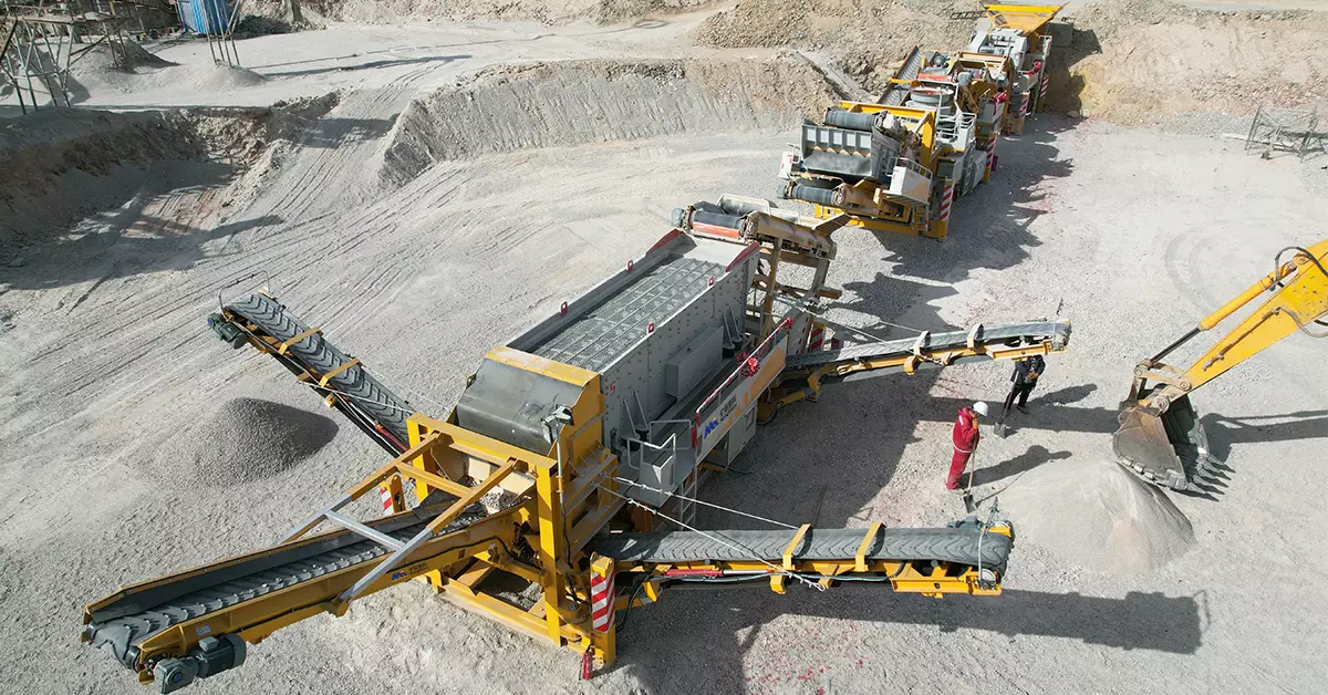 Congo 300TPH Granite Mudular Crushing Plant-3