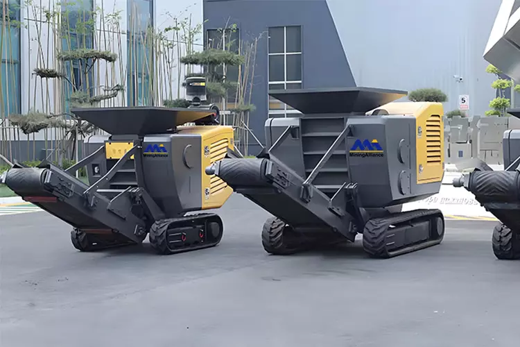 /d/file/op35-mini-tracked-crusher.png for Sale