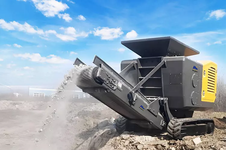 OP50 Mini Tracked Crusher