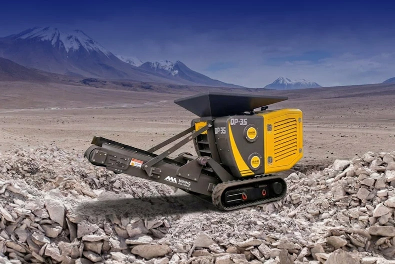 Mini mobile crusher